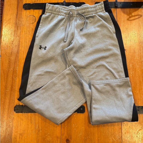 **Bundle**Under Armour - Picture 3 of 5